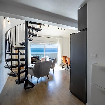 דירות אומיס Apartman Rojo מראה חיצוני תמונה