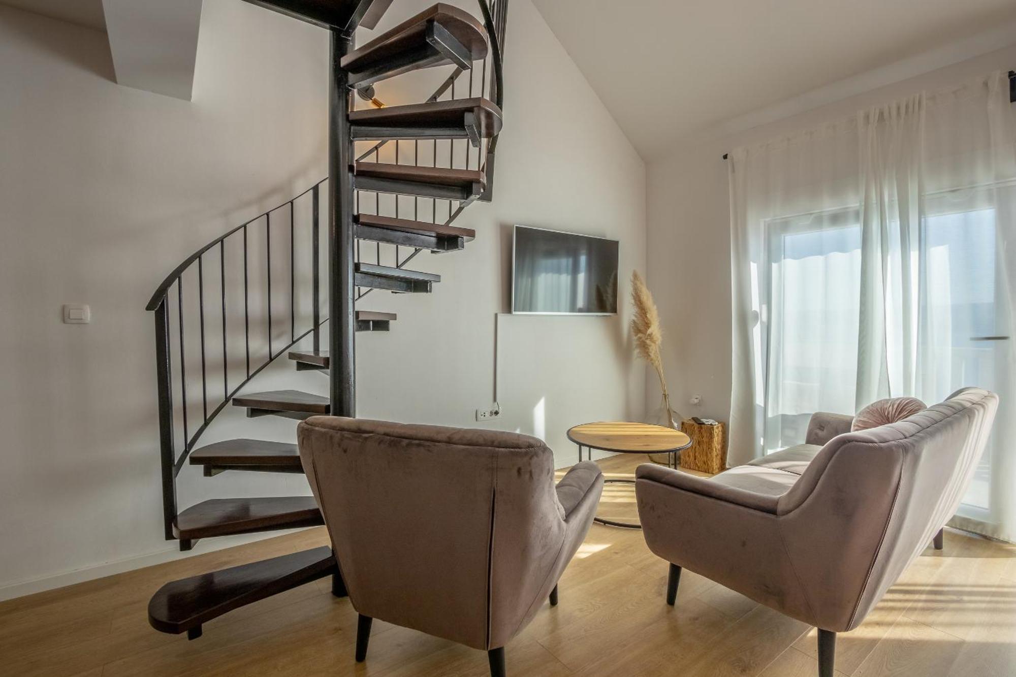 דירות אומיס Apartman Rojo מראה חיצוני תמונה