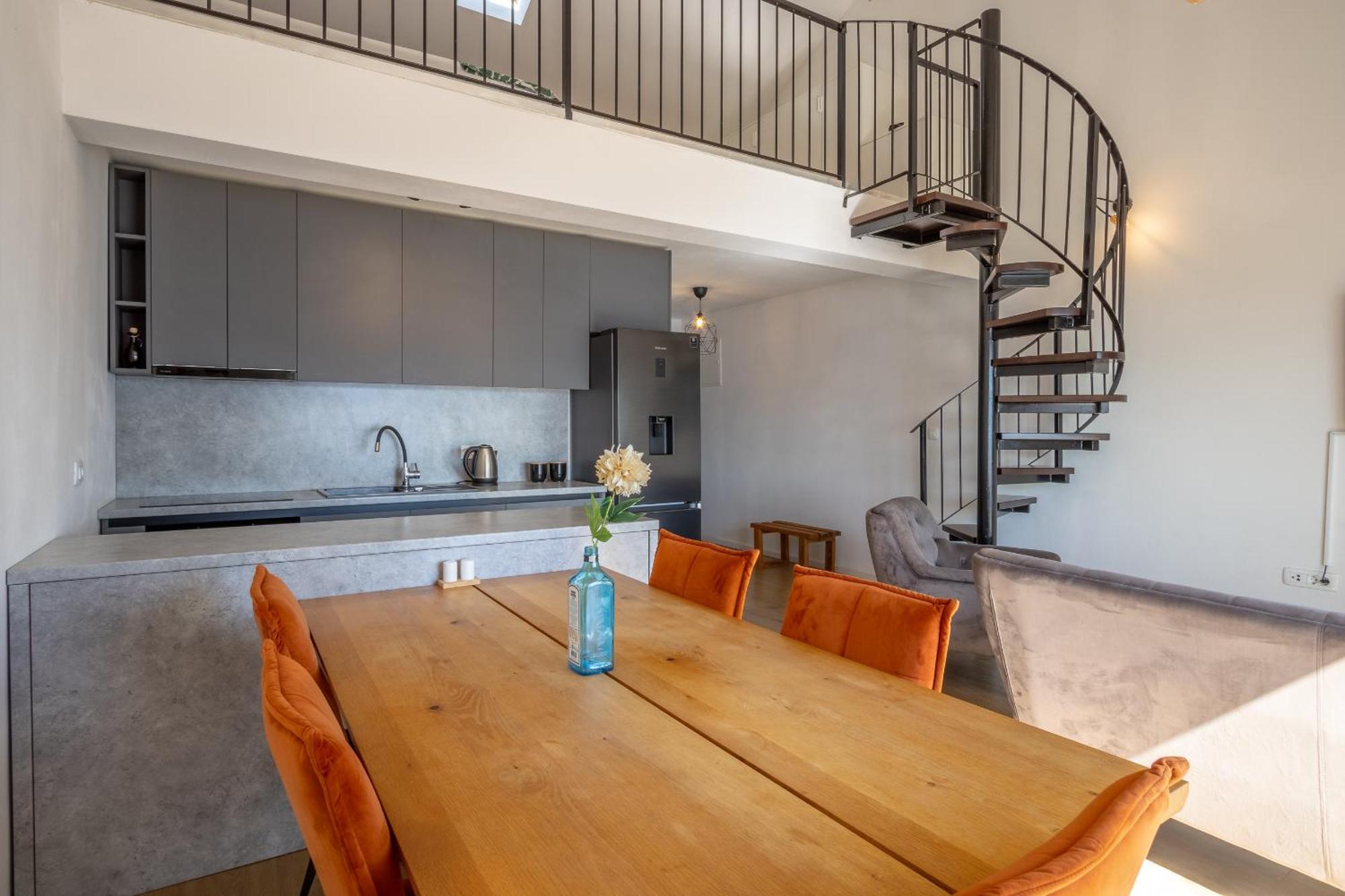 דירות אומיס Apartman Rojo מראה חיצוני תמונה